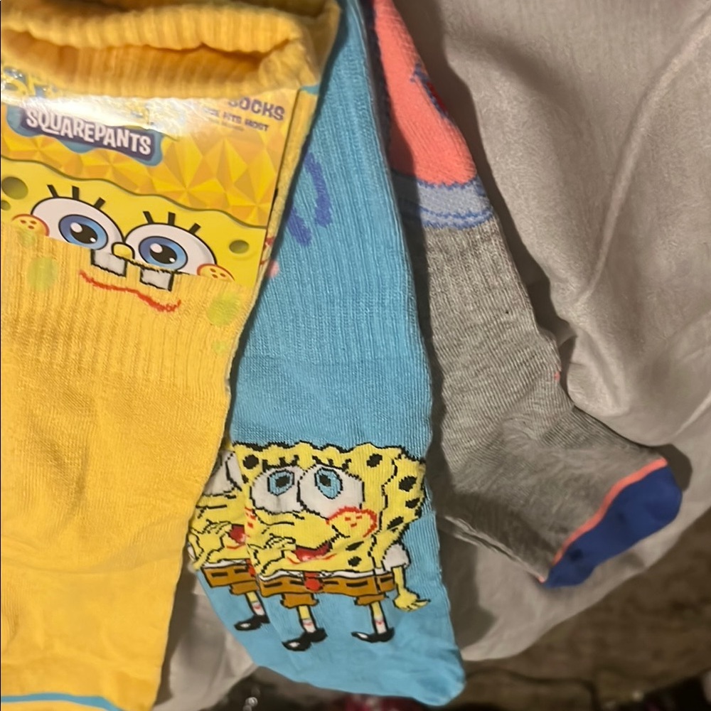 SPONGEBOB SQUAREPANTS 3PK CREW SOCKS ONE SIZE FITS MOST NIP
